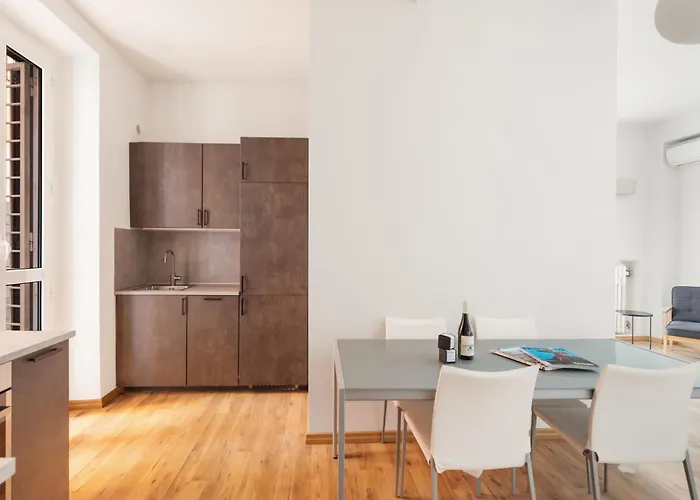 Vatican Lovely 2br With Terrace Apartamento *